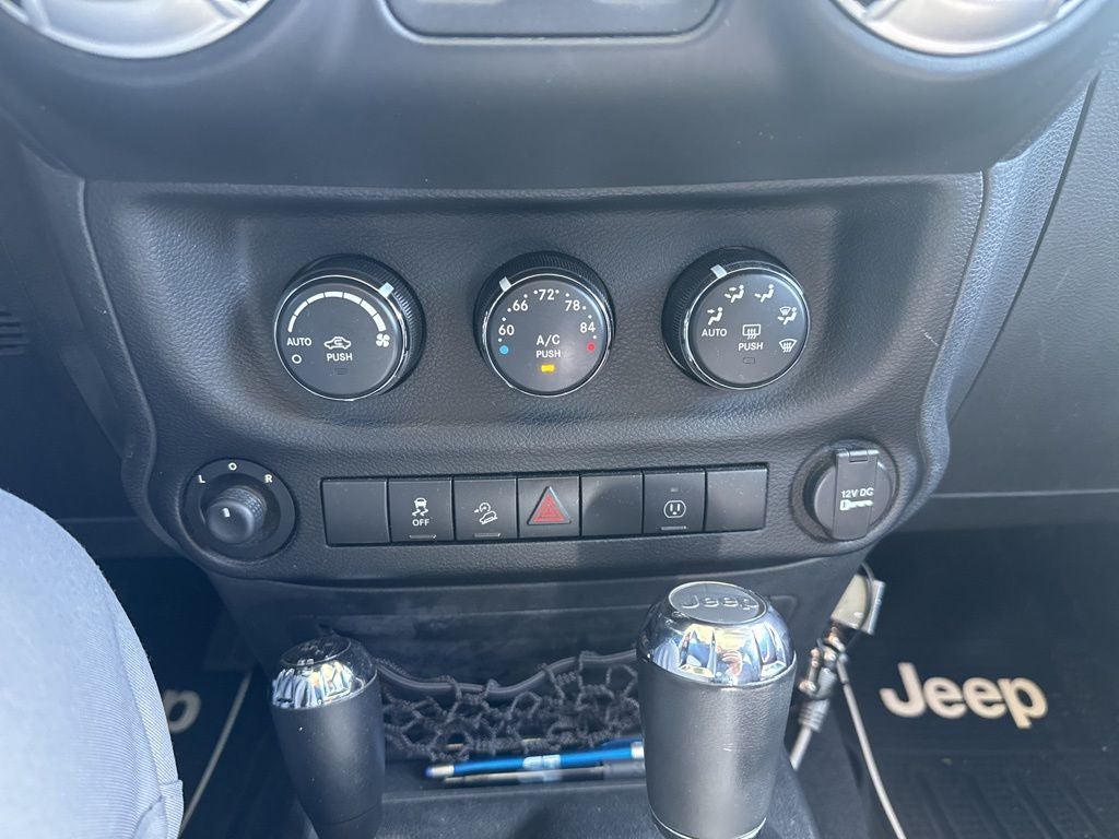 2013 Jeep Wrangler Sahara