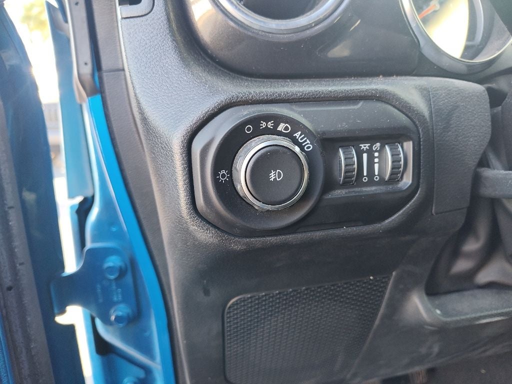 2022 Jeep Wrangler Unlimited Sahara Altitude