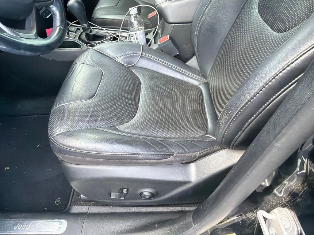 2020 Jeep Cherokee Limited FWD
