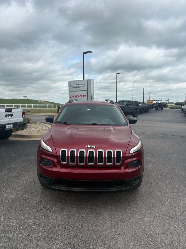 2017 Jeep Cherokee Sport