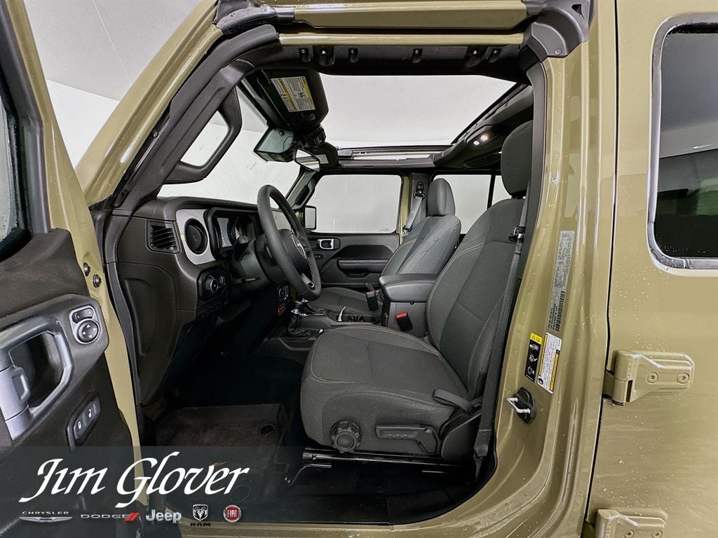 2025 Jeep Wrangler 4-Door Willys 4x4