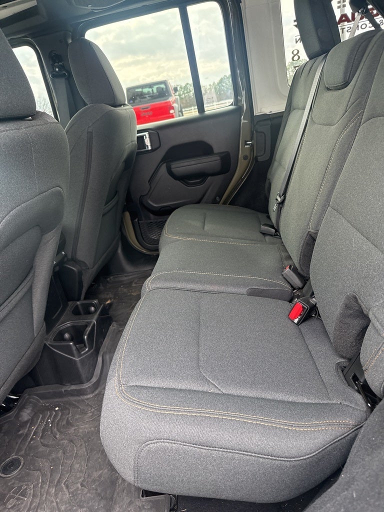 2025 Jeep Wrangler 4-Door Willys 4x4