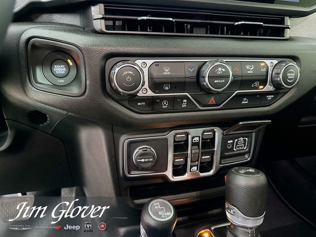 2025 Jeep Wrangler 4-Door Summit 4x4