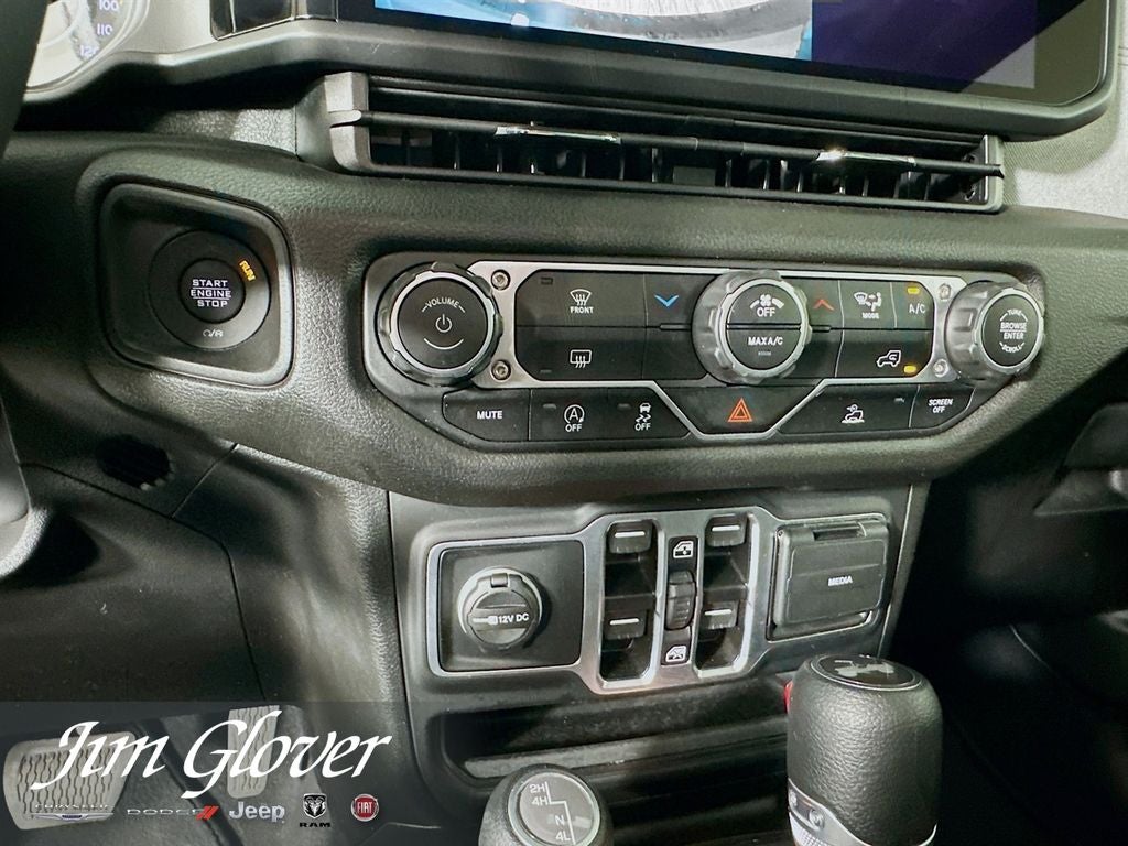 2025 Jeep Wrangler 4-Door Summit 4x4