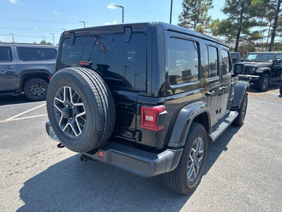 2024 Jeep Wrangler 4-Door Sahara 4x4