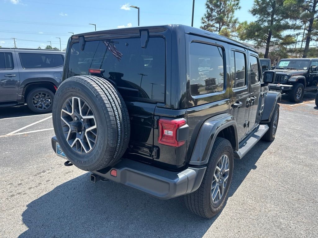 2024 Jeep Wrangler 4-Door Sahara 4x4