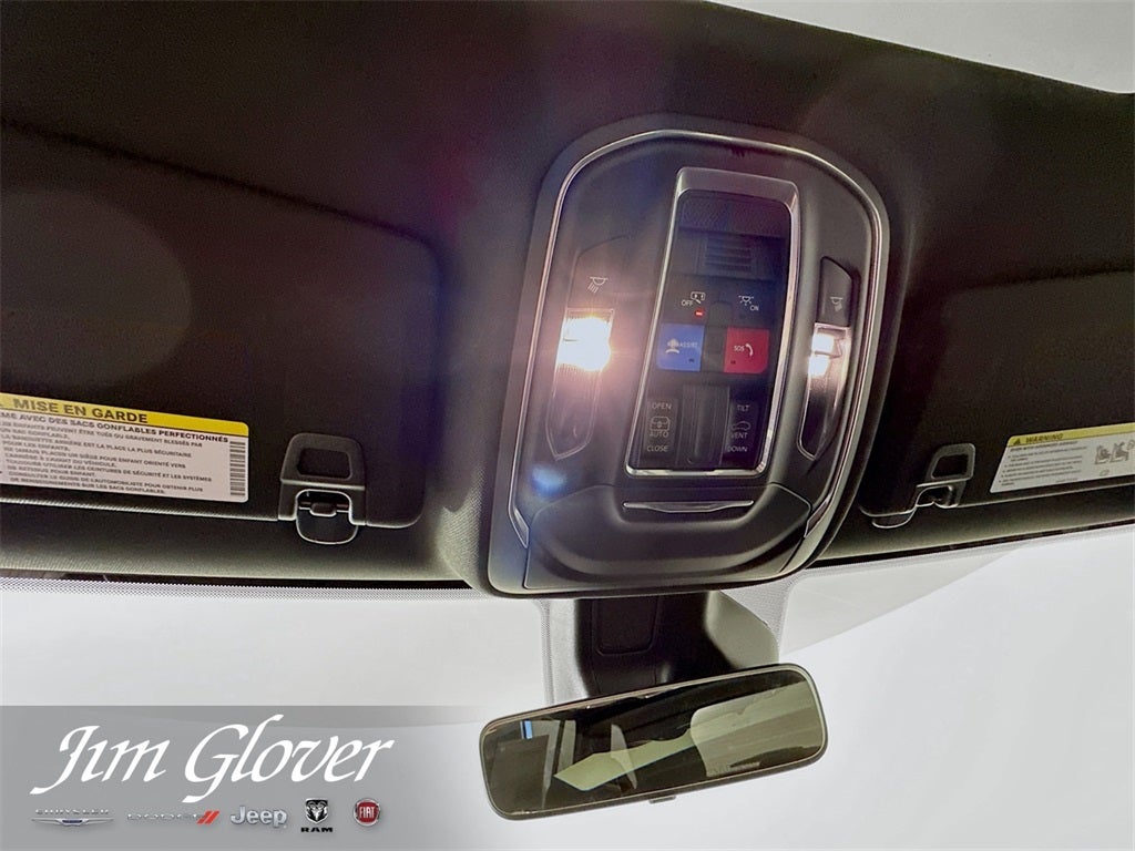 2025 Jeep Grand Cherokee GRAND CHEROKEE LAREDO X 4X2