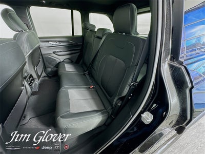 2025 Jeep Grand Cherokee GRAND CHEROKEE LAREDO X 4X2