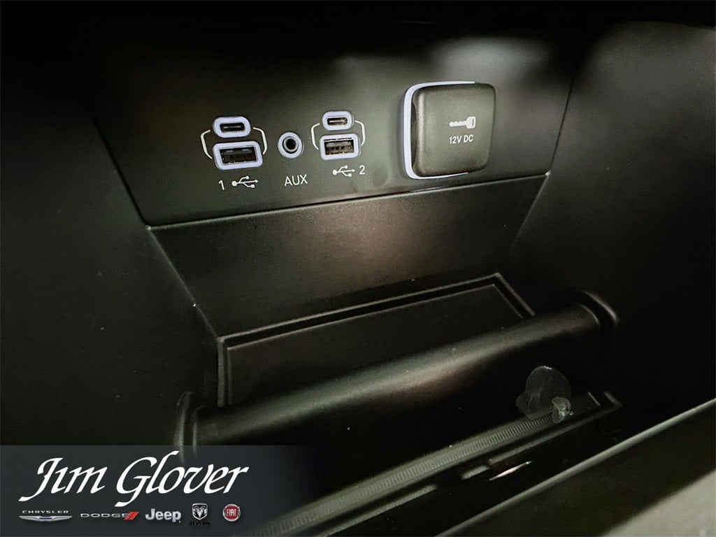 2025 Jeep Grand Cherokee GRAND CHEROKEE LAREDO X 4X2