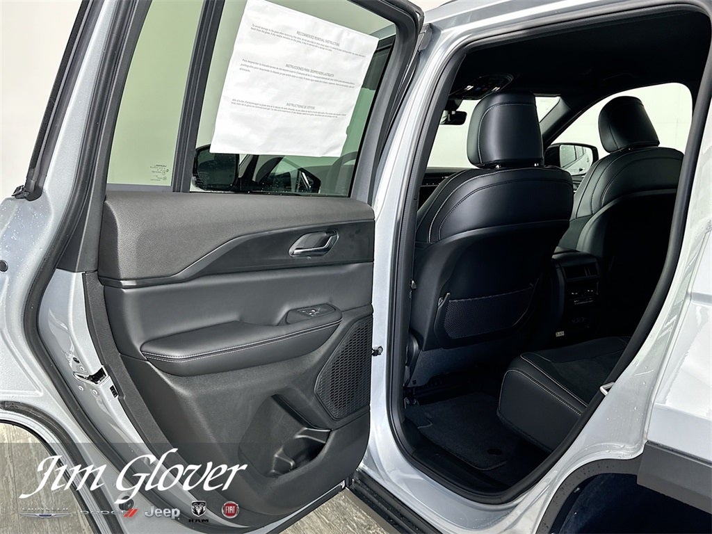 2025 Jeep Grand Cherokee GRAND CHEROKEE ALTITUDE 4X2