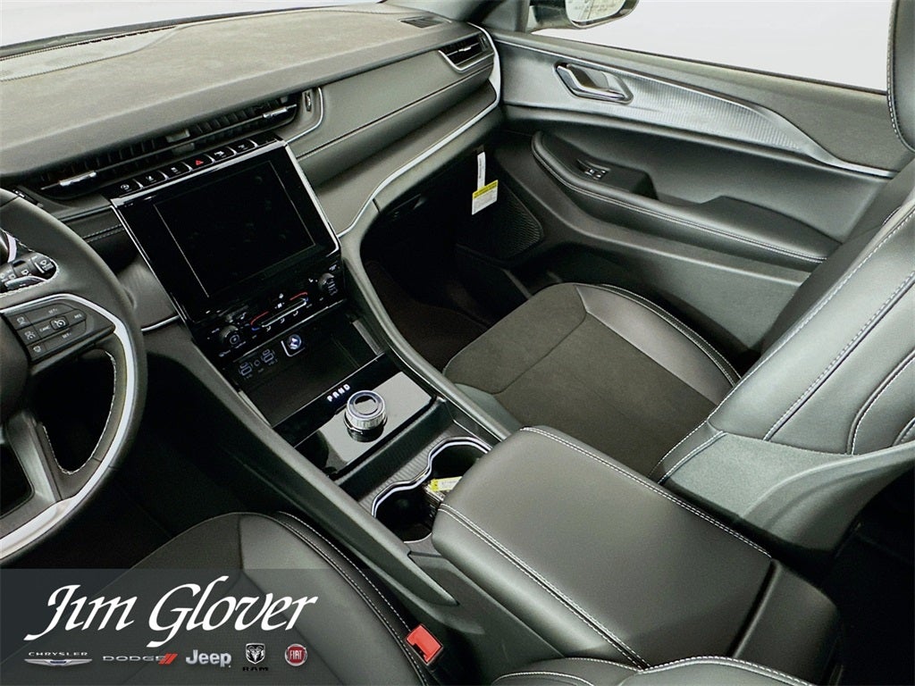 2025 Jeep Grand Cherokee GRAND CHEROKEE ALTITUDE 4X2