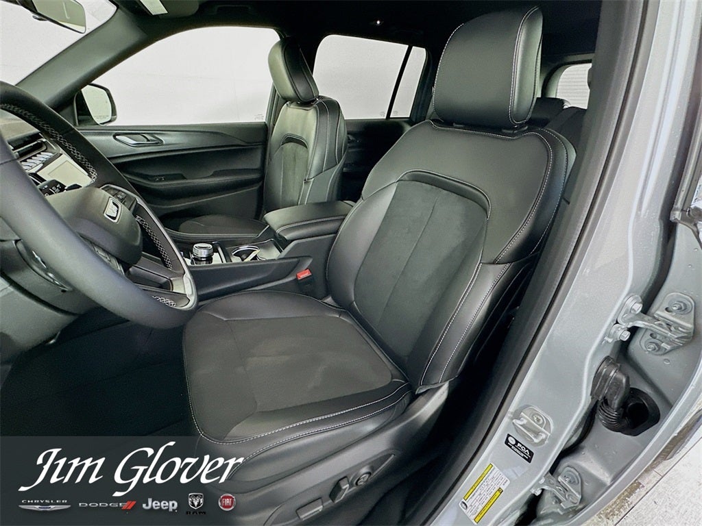 2025 Jeep Grand Cherokee GRAND CHEROKEE ALTITUDE 4X2