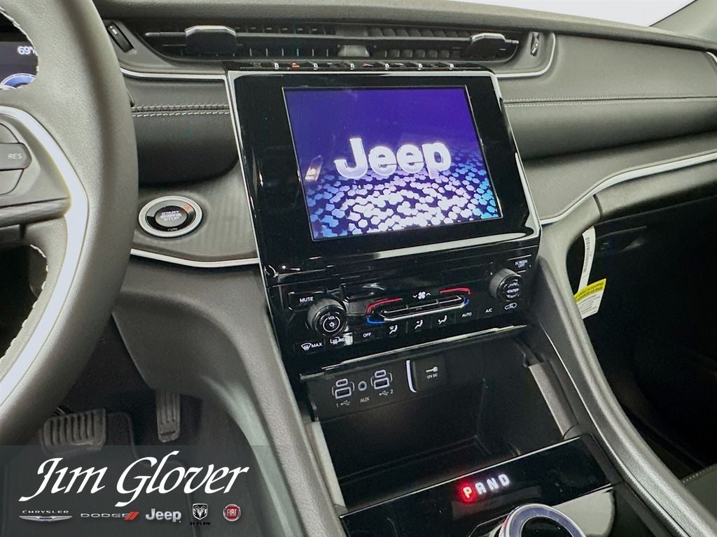 2026 Jeep Grand Cherokee GRAND CHEROKEE LAREDO 4X2