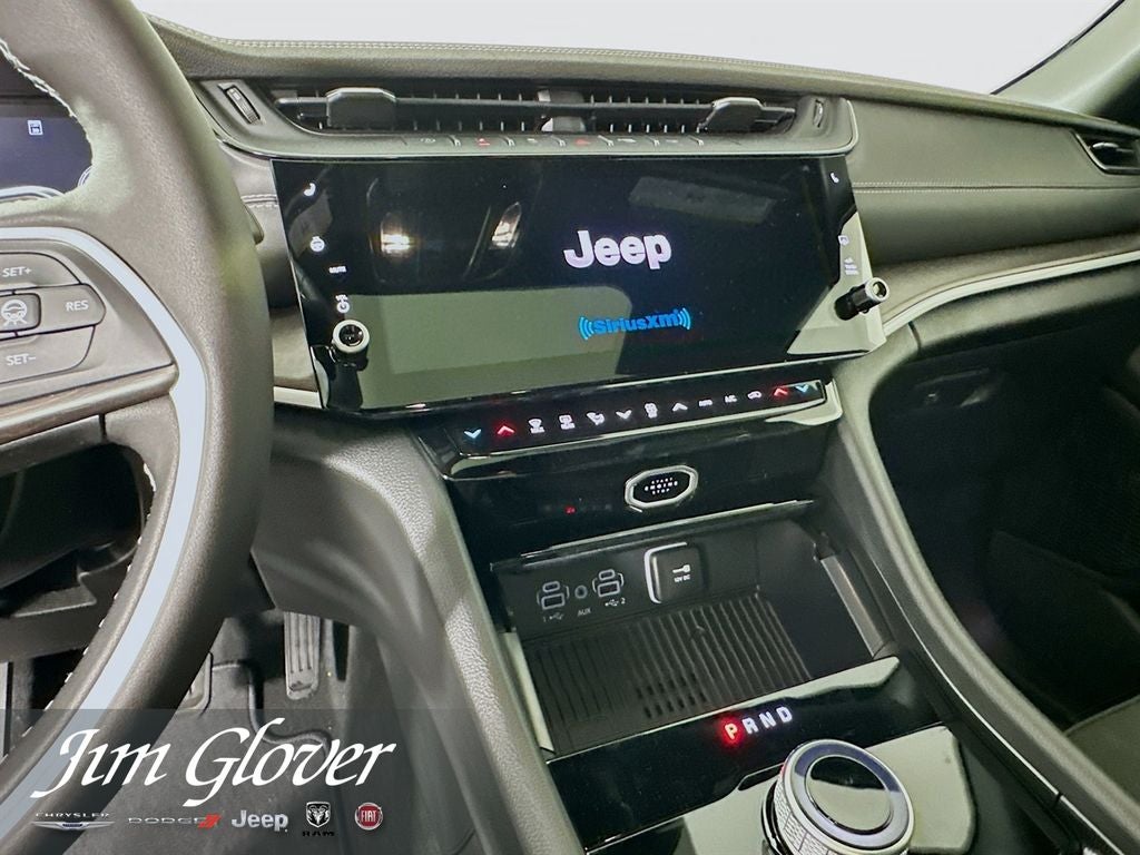 2026 Jeep Grand Cherokee GRAND CHEROKEE LAREDO ALTITUDE 4X2