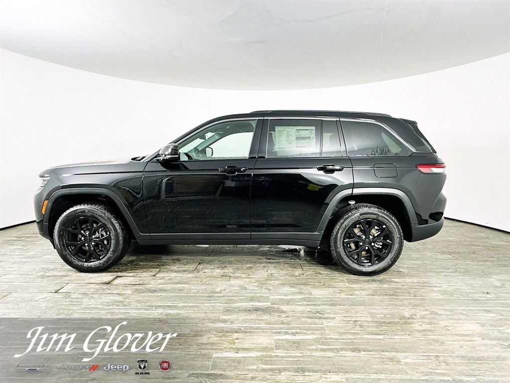 2026 Jeep Grand Cherokee GRAND CHEROKEE LAREDO ALTITUDE 4X2