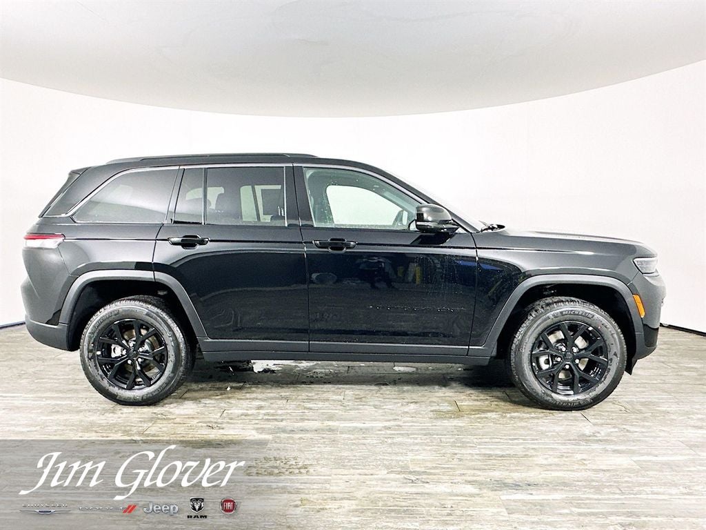 2026 Jeep Grand Cherokee GRAND CHEROKEE LAREDO ALTITUDE 4X2