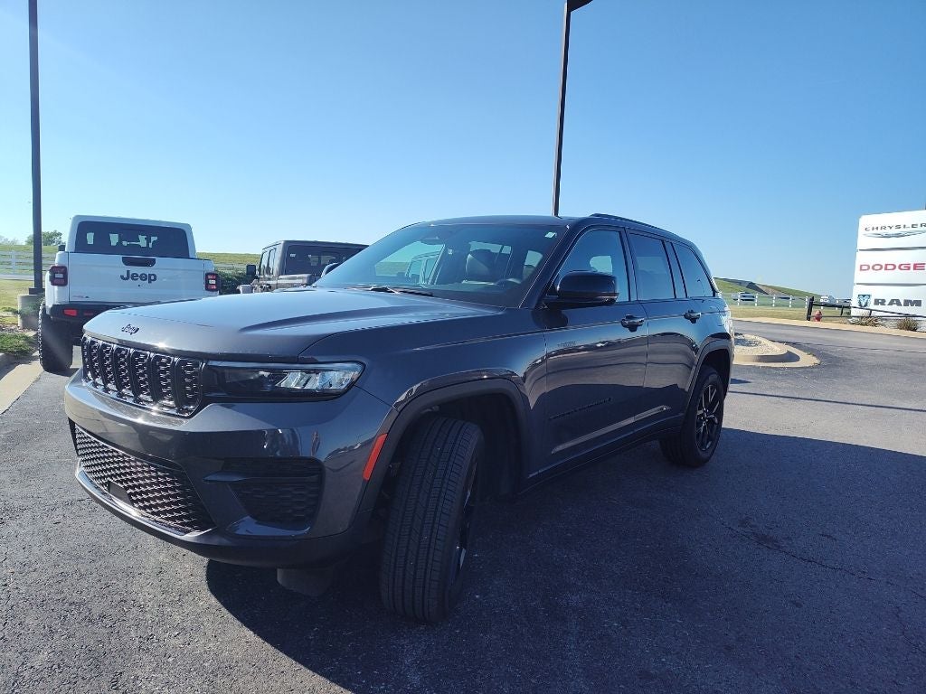 2025 Jeep Grand Cherokee Altitude X 4x4