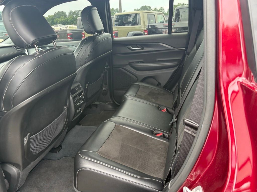 2023 Jeep Grand Cherokee Altitude 4x4