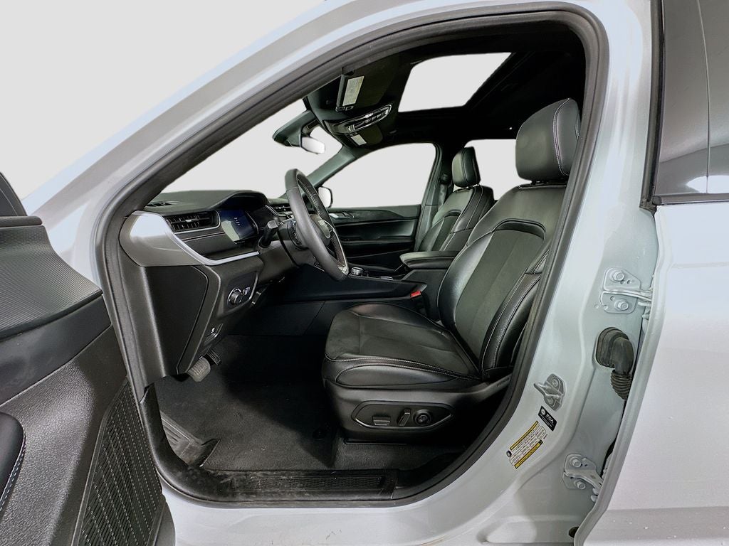 2025 Jeep Grand Cherokee Altitude X 4x4