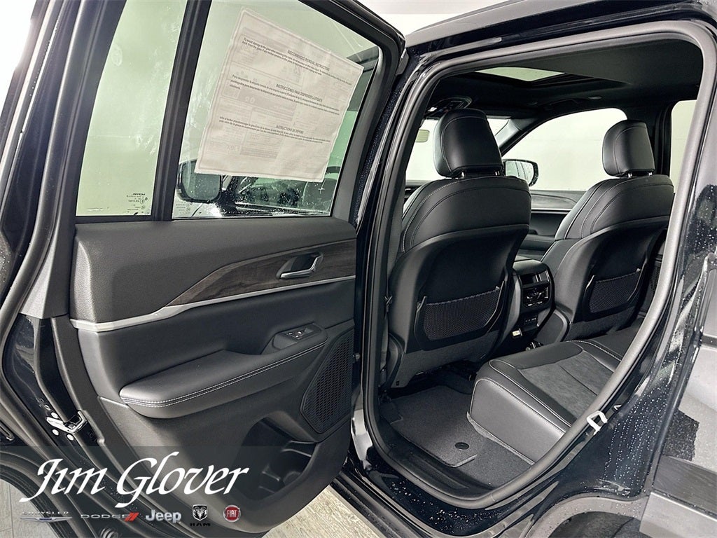 2026 Jeep Grand Cherokee GRAND CHEROKEE ALTITUDE 4X4