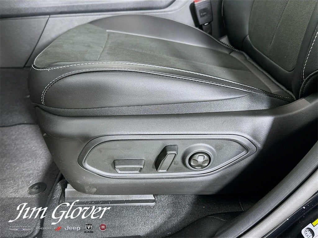 2026 Jeep Grand Cherokee GRAND CHEROKEE ALTITUDE 4X4