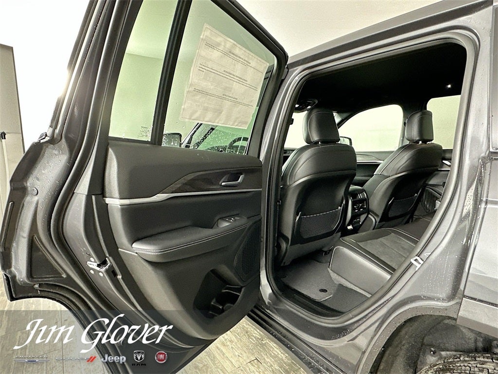 2026 Jeep Grand Cherokee GRAND CHEROKEE ALTITUDE 4X4