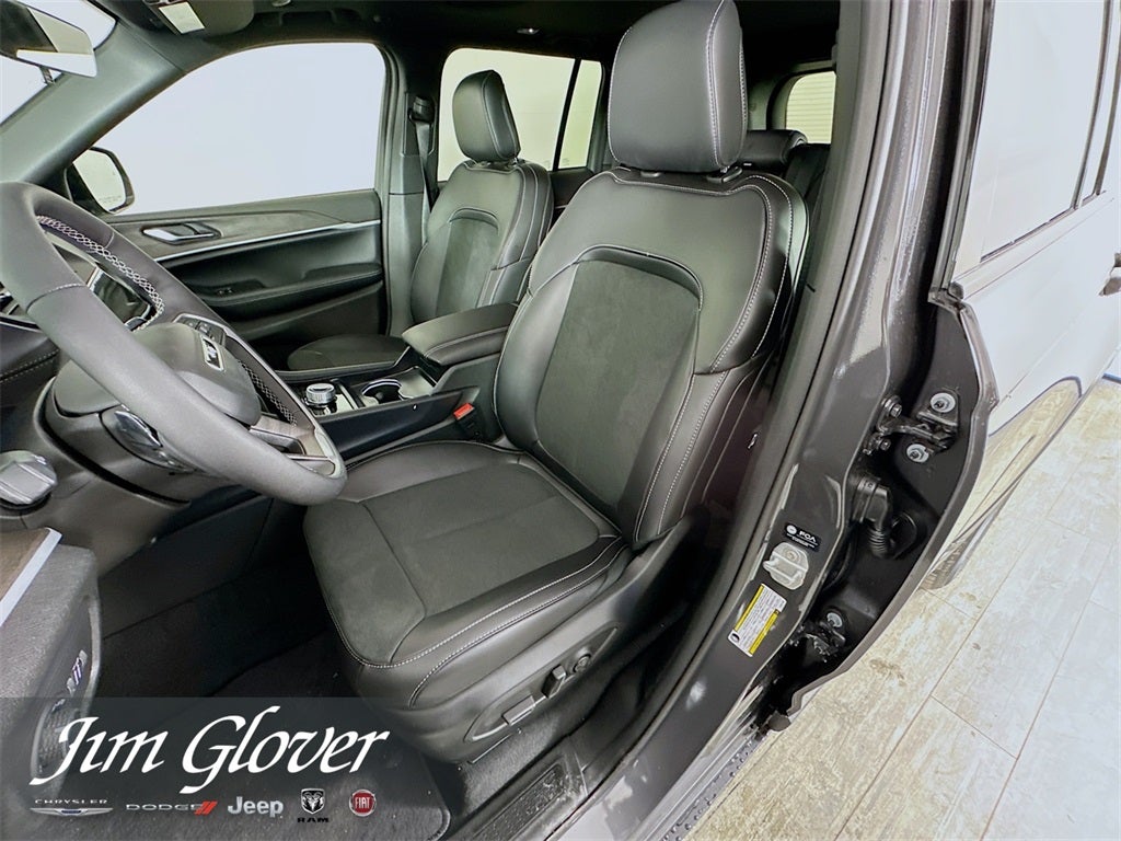 2026 Jeep Grand Cherokee GRAND CHEROKEE ALTITUDE 4X4