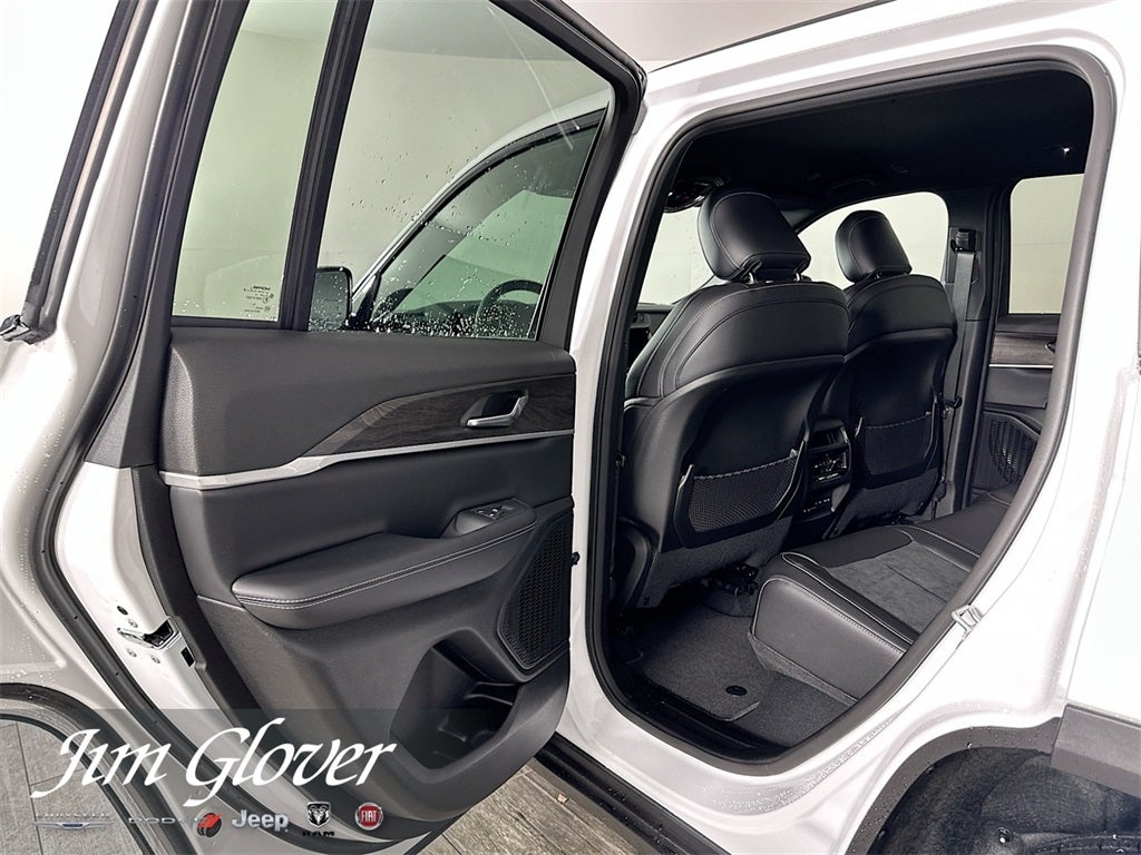 2026 Jeep Grand Cherokee GRAND CHEROKEE ALTITUDE 4X4