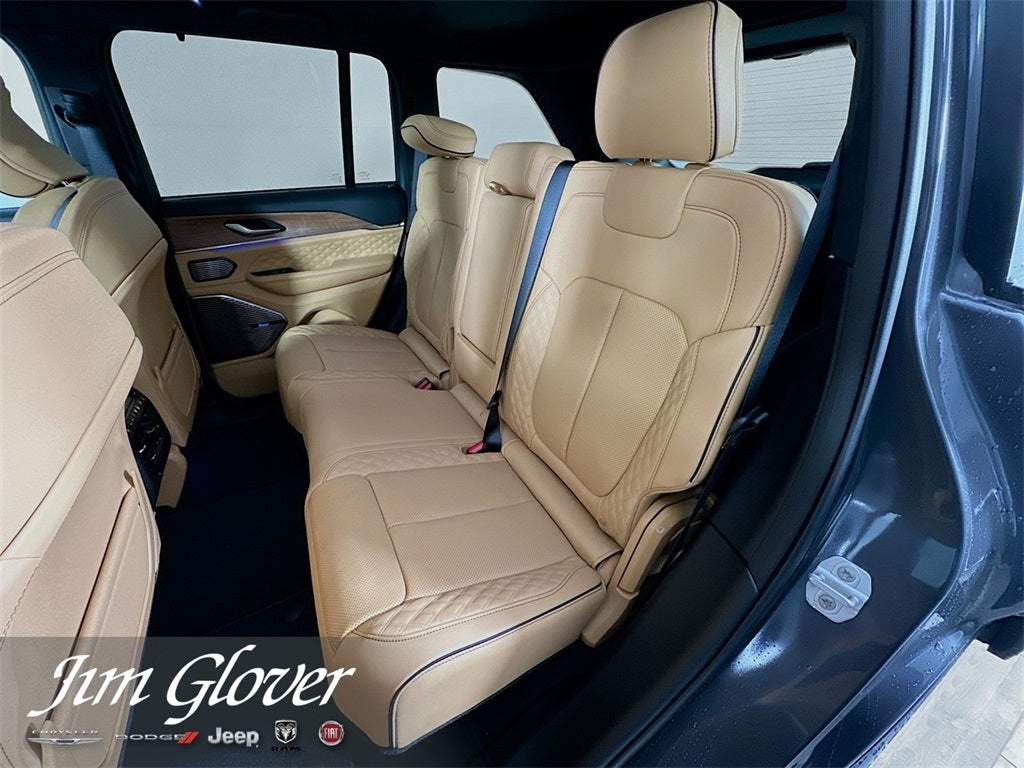 2025 Jeep Grand Cherokee GRAND CHEROKEE SUMMIT RESERVE 4X4