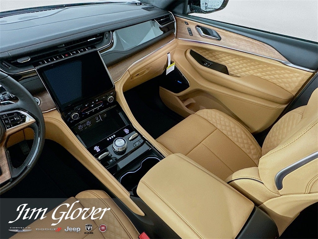 2025 Jeep Grand Cherokee GRAND CHEROKEE SUMMIT RESERVE 4X4