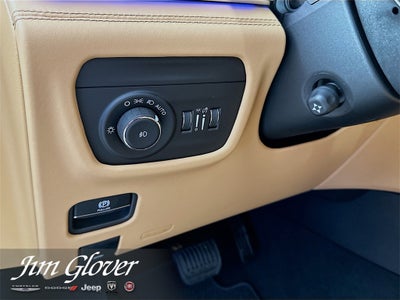 2025 Jeep Grand Cherokee GRAND CHEROKEE SUMMIT RESERVE 4X4