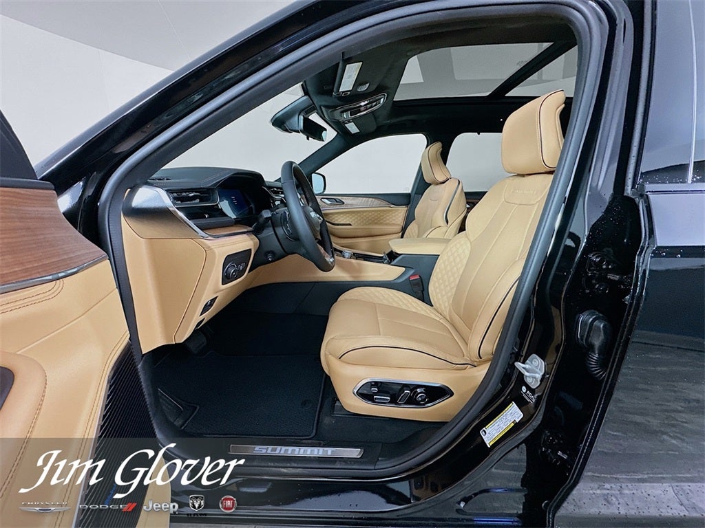 2025 Jeep Grand Cherokee GRAND CHEROKEE SUMMIT RESERVE 4X4