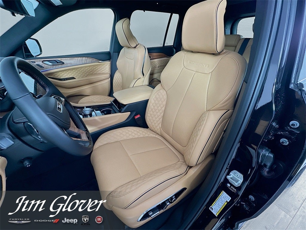 2025 Jeep Grand Cherokee GRAND CHEROKEE SUMMIT RESERVE 4X4