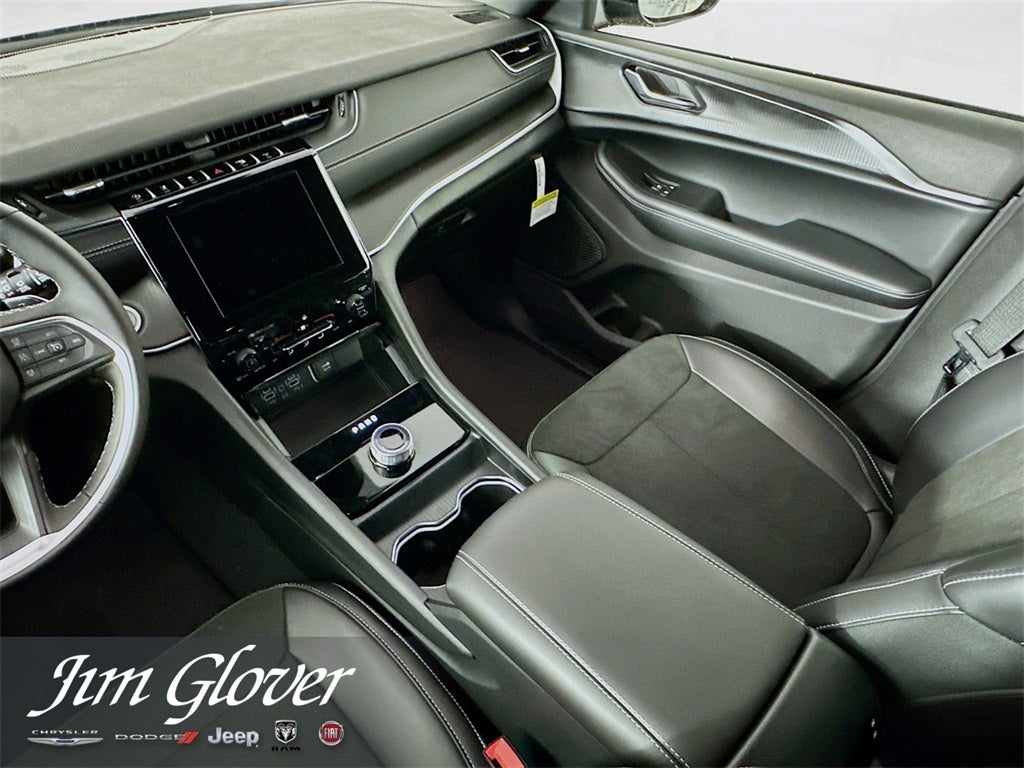 2025 Jeep Grand Cherokee L GRAND CHEROKEE L ALTITUDE 4X2