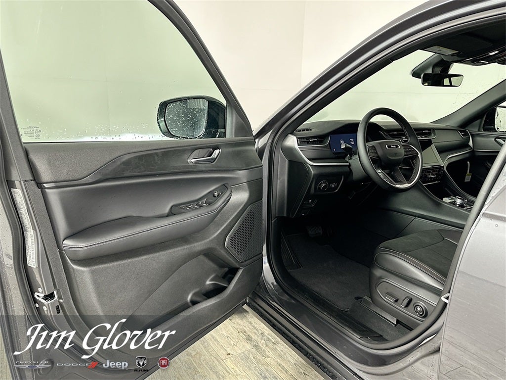 2025 Jeep Grand Cherokee L GRAND CHEROKEE L ALTITUDE 4X2