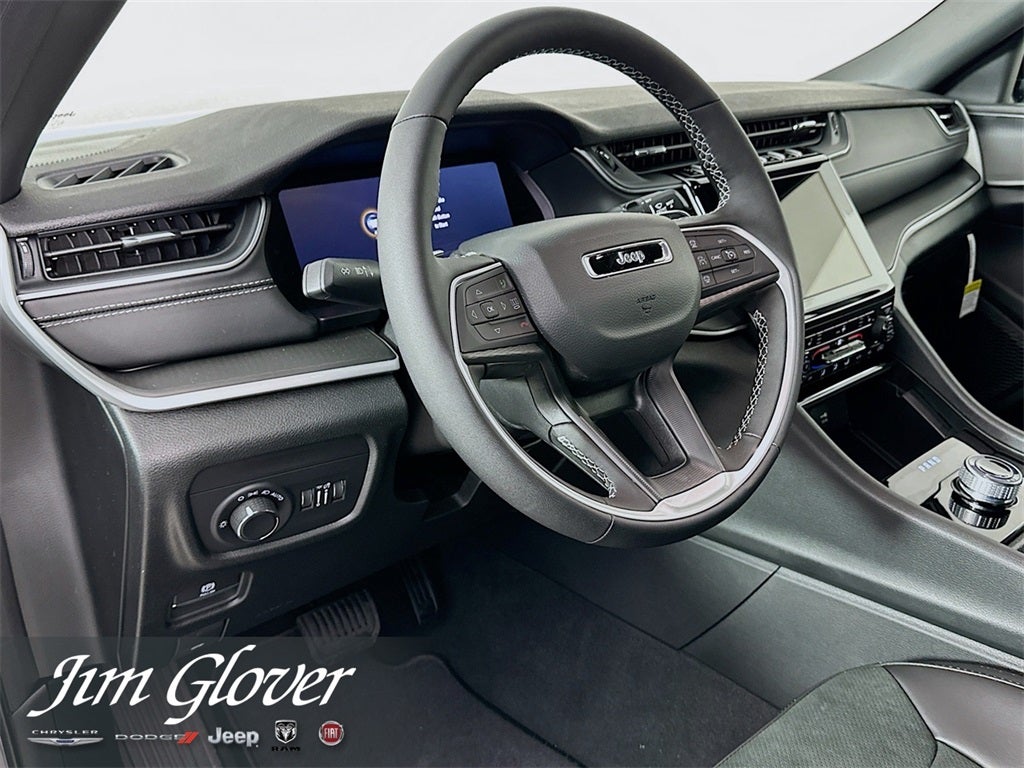 2025 Jeep Grand Cherokee L GRAND CHEROKEE L ALTITUDE 4X2