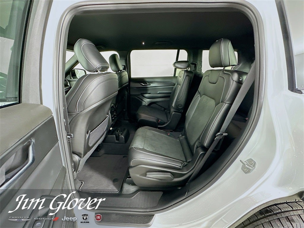 2025 Jeep Grand Cherokee L GRAND CHEROKEE L ALTITUDE 4X2