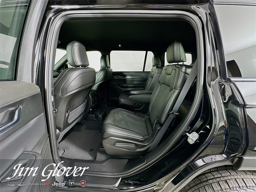 2025 Jeep Grand Cherokee L GRAND CHEROKEE L ALTITUDE 4X2