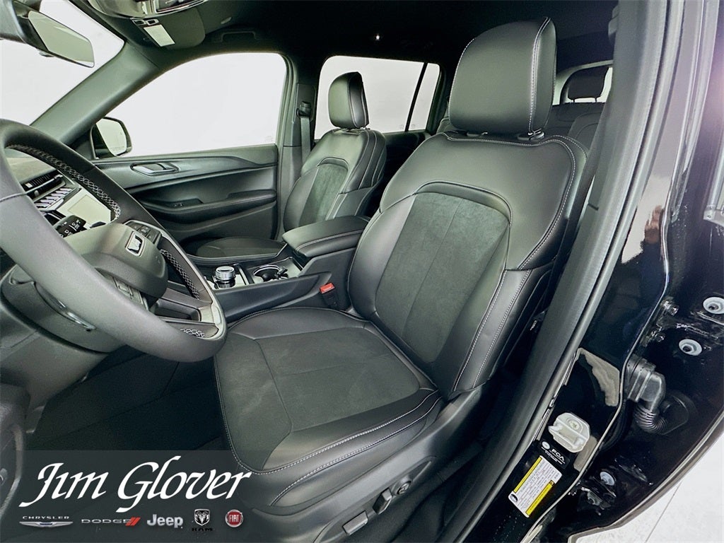 2025 Jeep Grand Cherokee L GRAND CHEROKEE L ALTITUDE 4X2