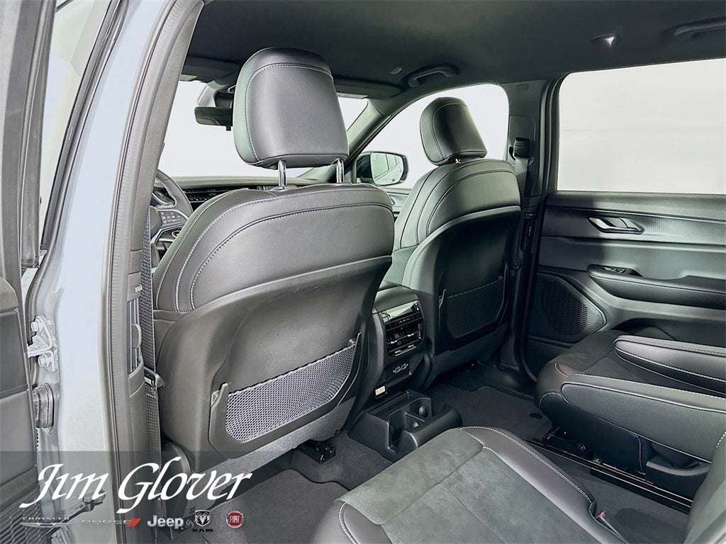 2025 Jeep Grand Cherokee L GRAND CHEROKEE L ALTITUDE 4X2