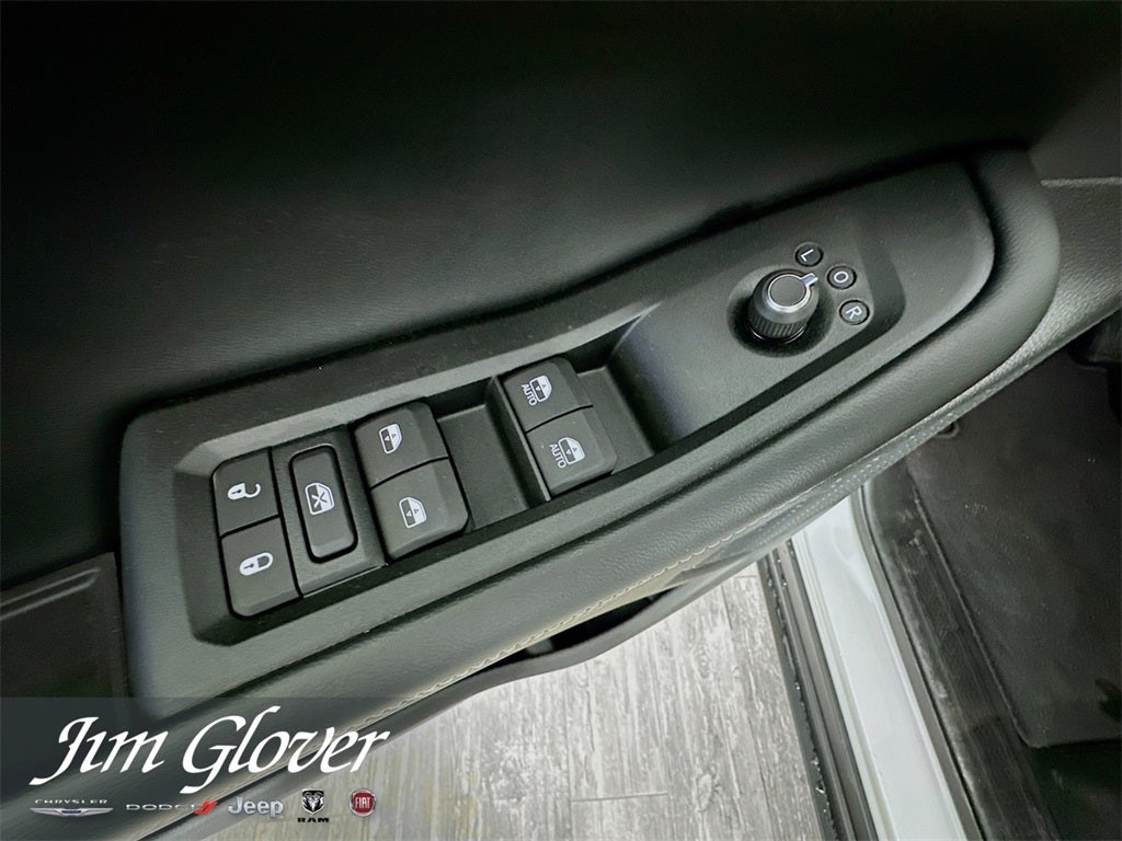 2025 Jeep Grand Cherokee L GRAND CHEROKEE L ALTITUDE 4X2