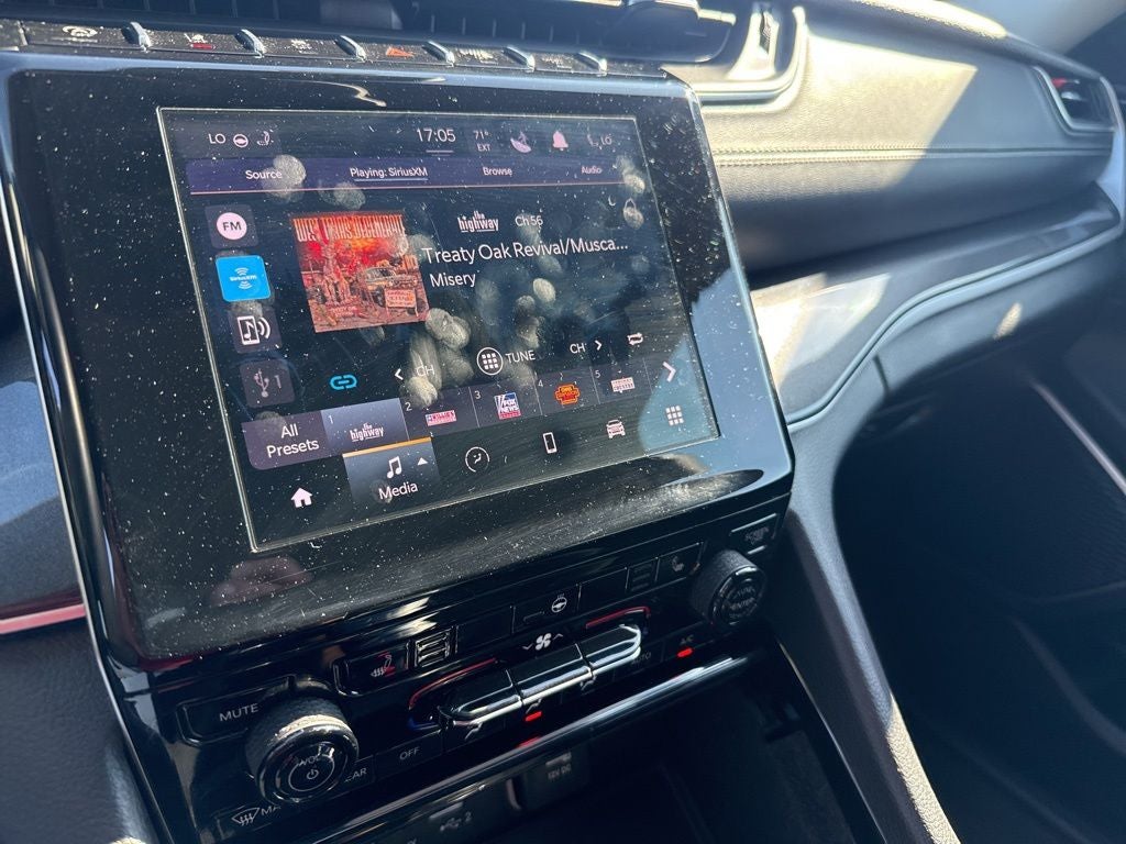 2021 Jeep Grand Cherokee L Laredo 4x4