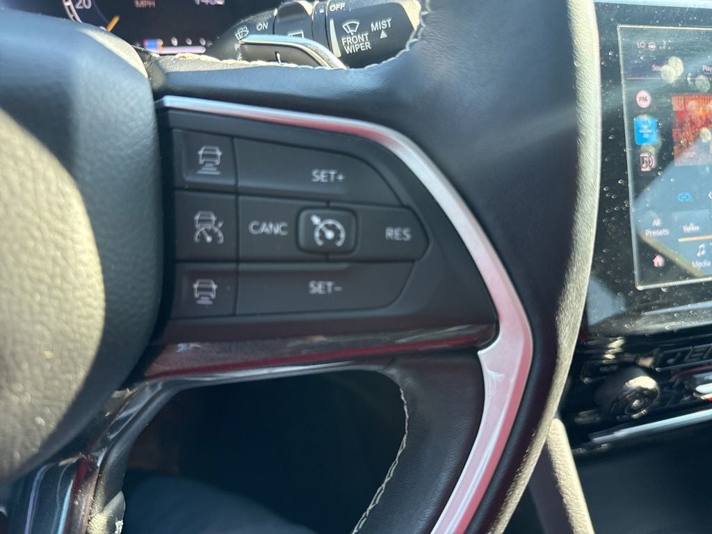 2021 Jeep Grand Cherokee L Laredo 4x4