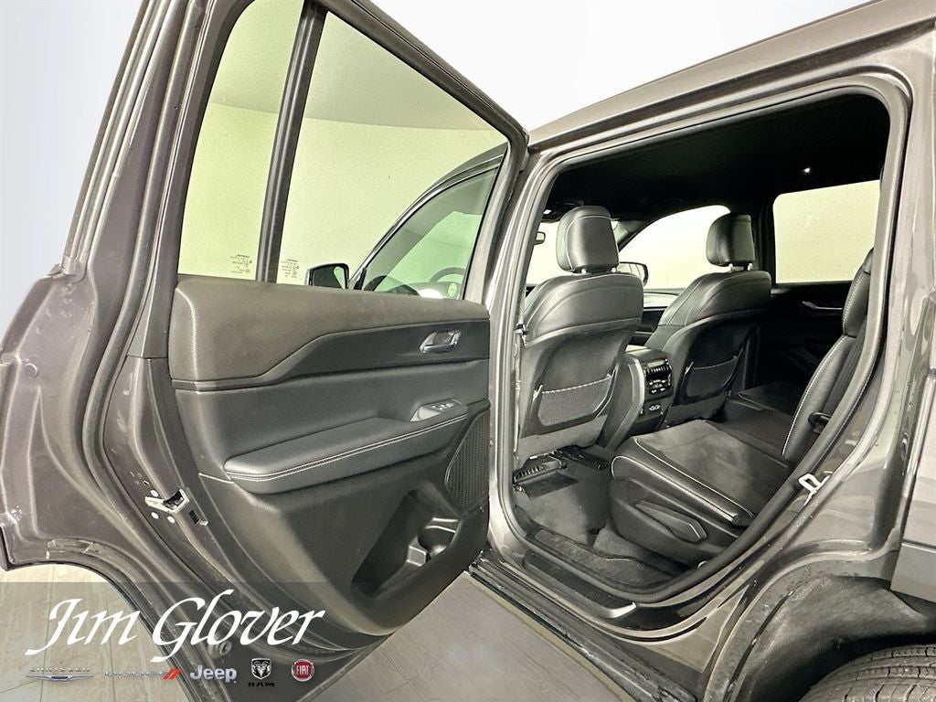 2024 Jeep Grand Cherokee L Altitude 4x4