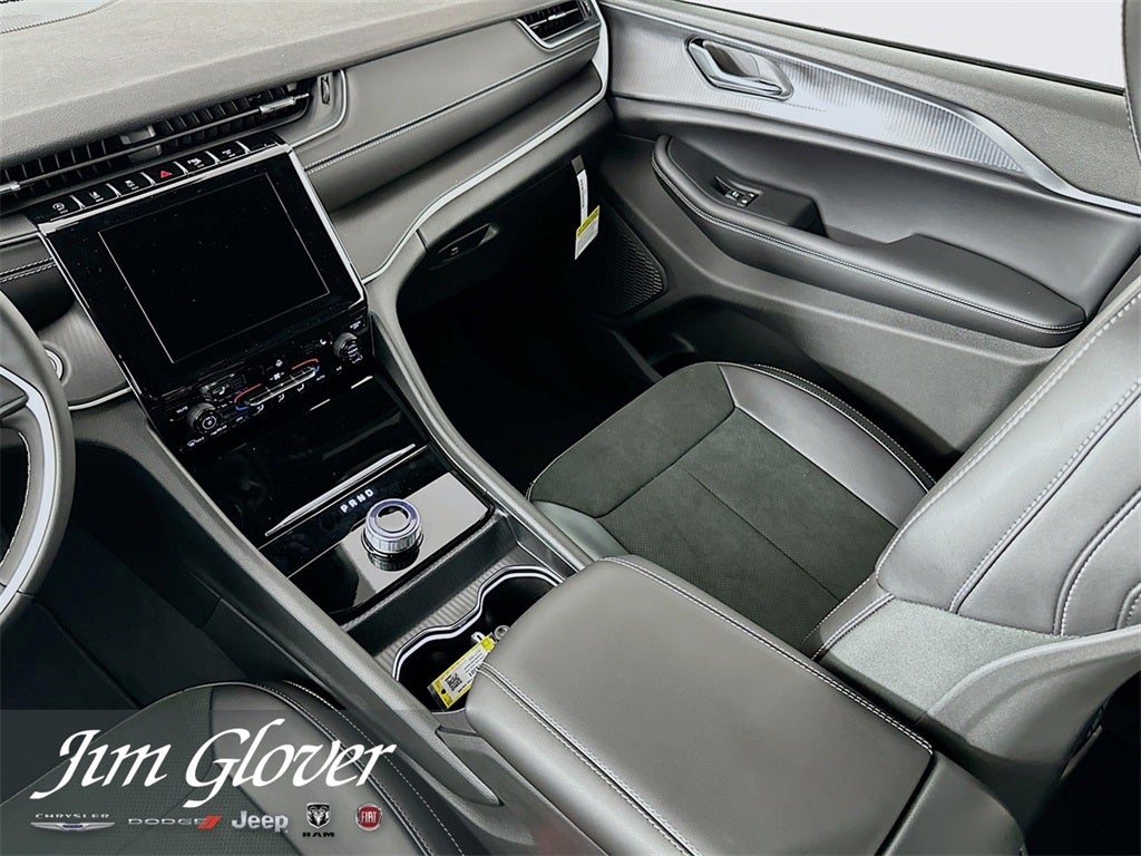 2025 Jeep Grand Cherokee L GRAND CHEROKEE L ALTITUDE 4X4