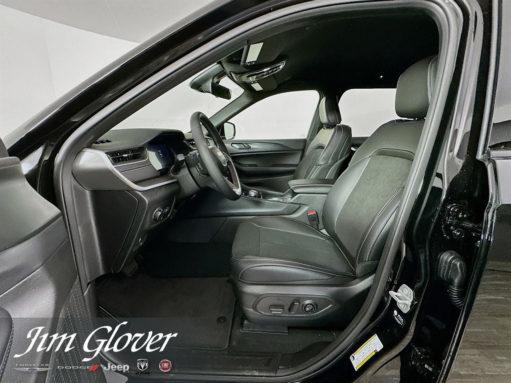 2025 Jeep Grand Cherokee L GRAND CHEROKEE L ALTITUDE 4X4