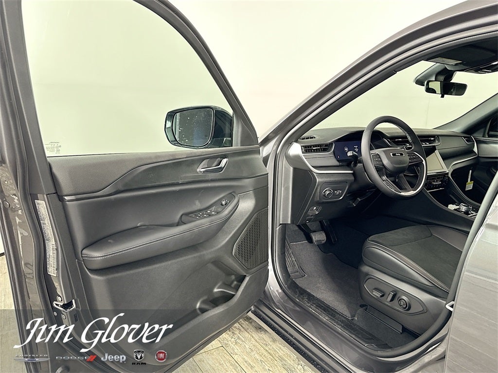 2025 Jeep Grand Cherokee L GRAND CHEROKEE L ALTITUDE X 4X4