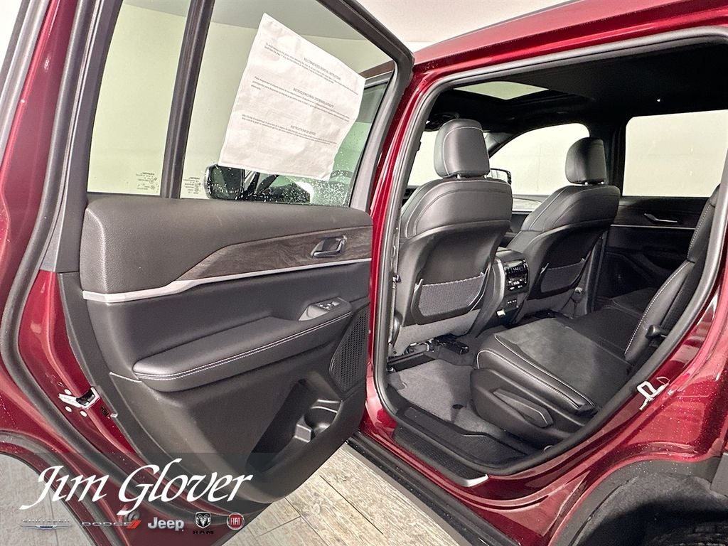 2026 Jeep Grand Cherokee L GRAND CHEROKEE L LAREDO ALTITUDE 4X4