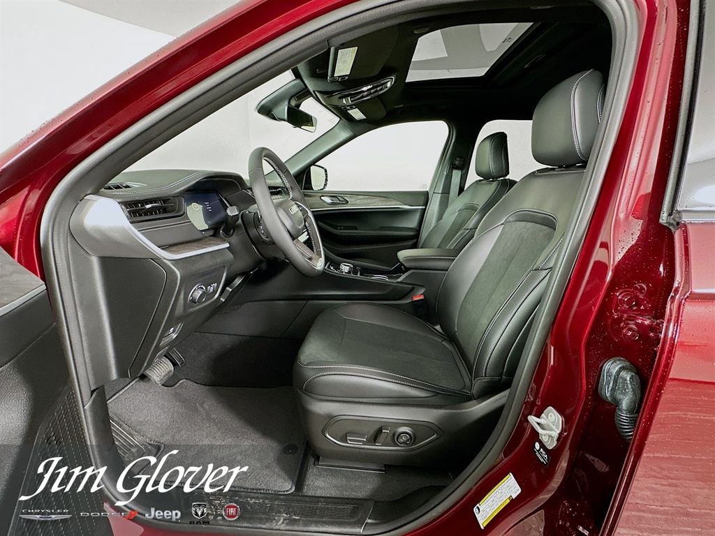 2026 Jeep Grand Cherokee L GRAND CHEROKEE L LAREDO ALTITUDE 4X4