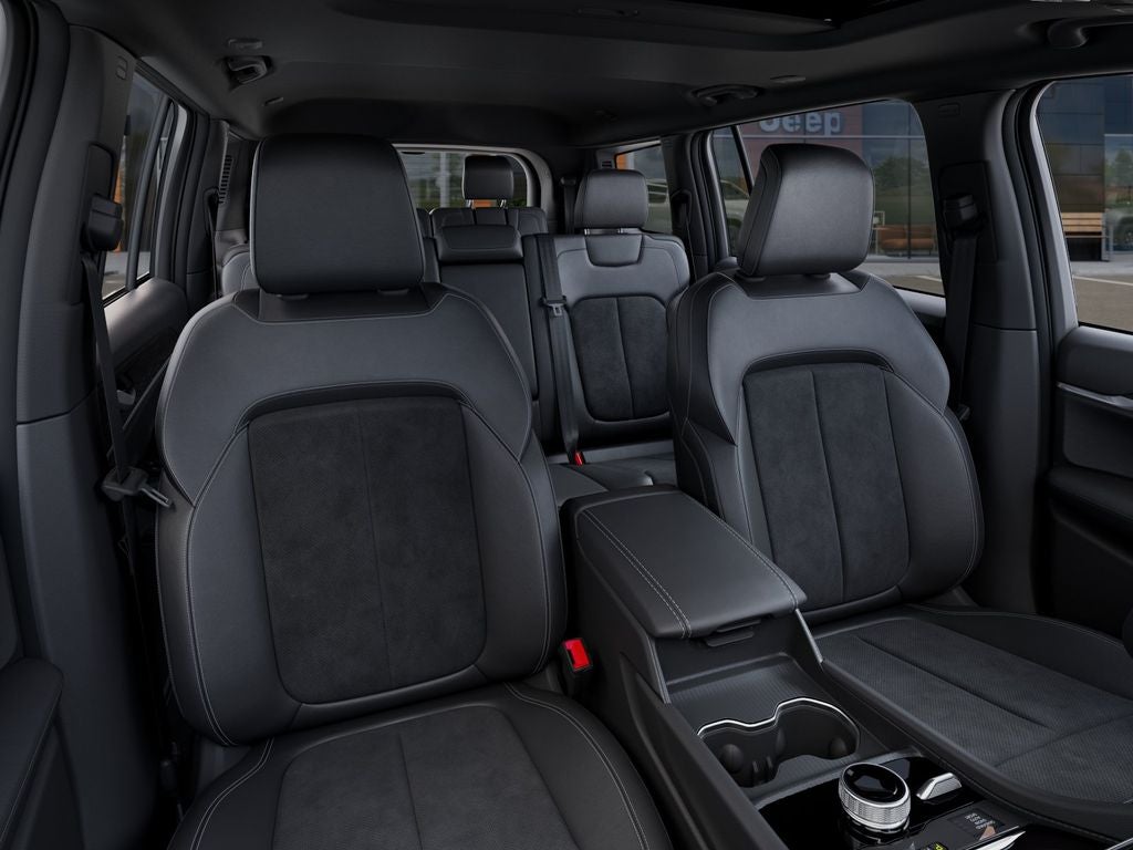 2026 Jeep Grand Cherokee L GRAND CHEROKEE L LAREDO ALTITUDE 4X4